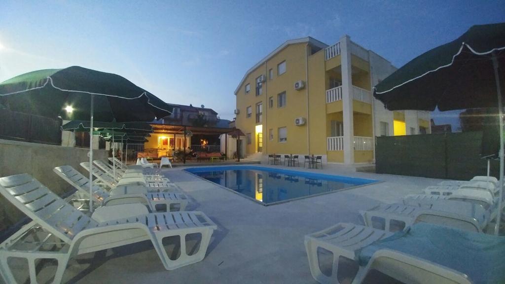 Villa Iva-Dom Kaštela エクステリア 写真